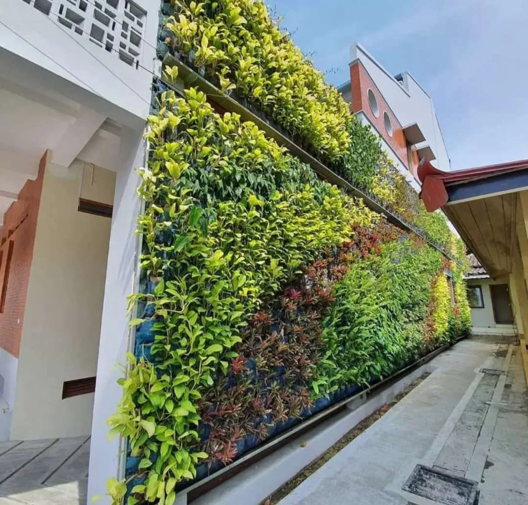 Jasa tukang taman vertical garden cibinong